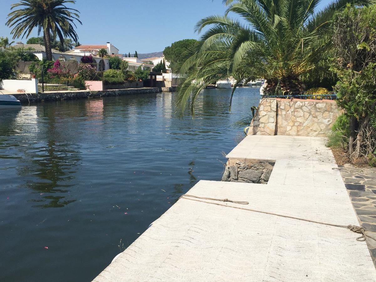 Cap Ras 40 A Villa Empuriabrava Exterior photo