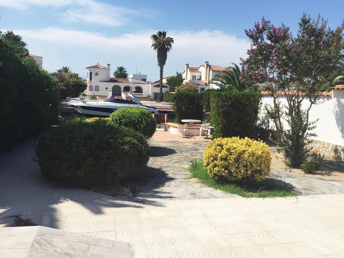 Cap Ras 40 A Villa Empuriabrava Exterior photo